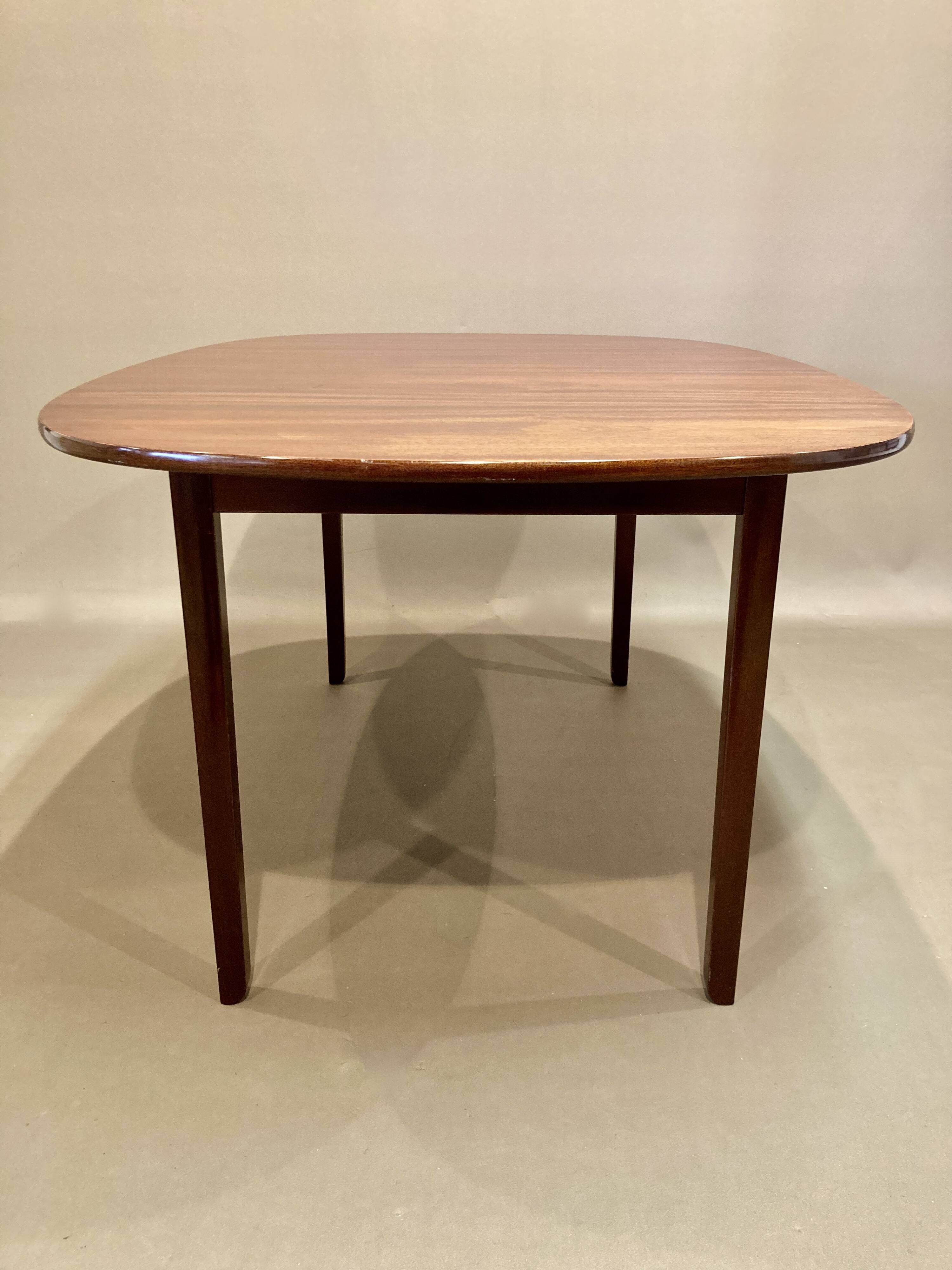 Rosewood high table Scandinavian design "Ole Wanscher" 1950.