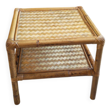 Vintage coffee table in rattan and bamboo.