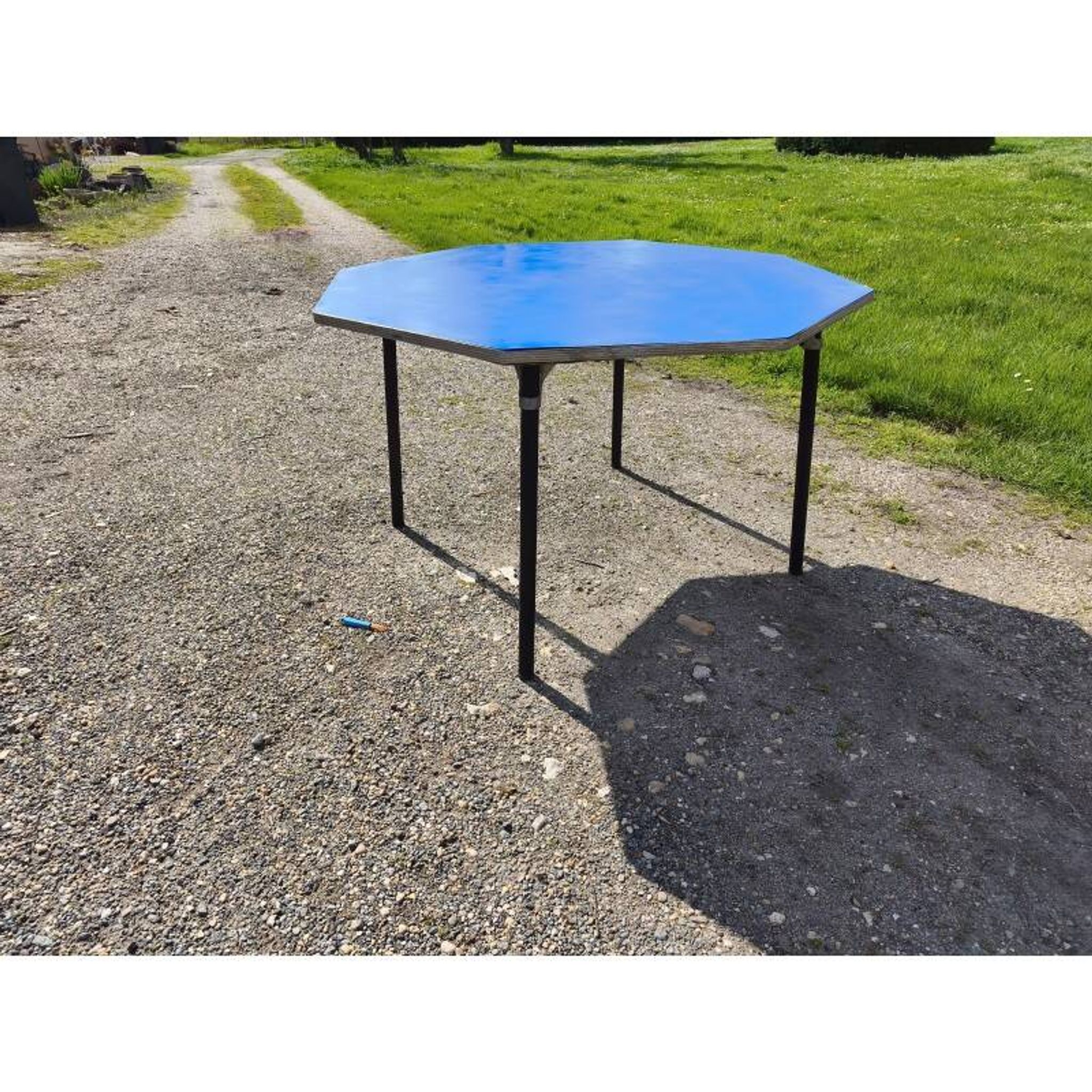 Table de collectivité octogonale vintage