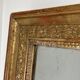 Petit miroir en bois stuqué et doré d’époque Restauration