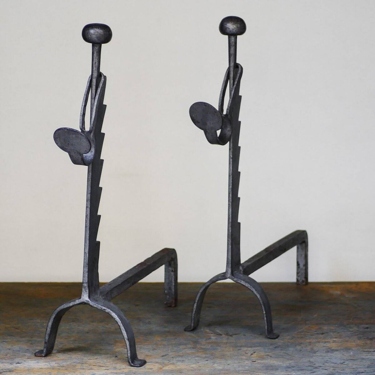 Grilles de cheminée brutalistes, années 1930, ensemble de 2