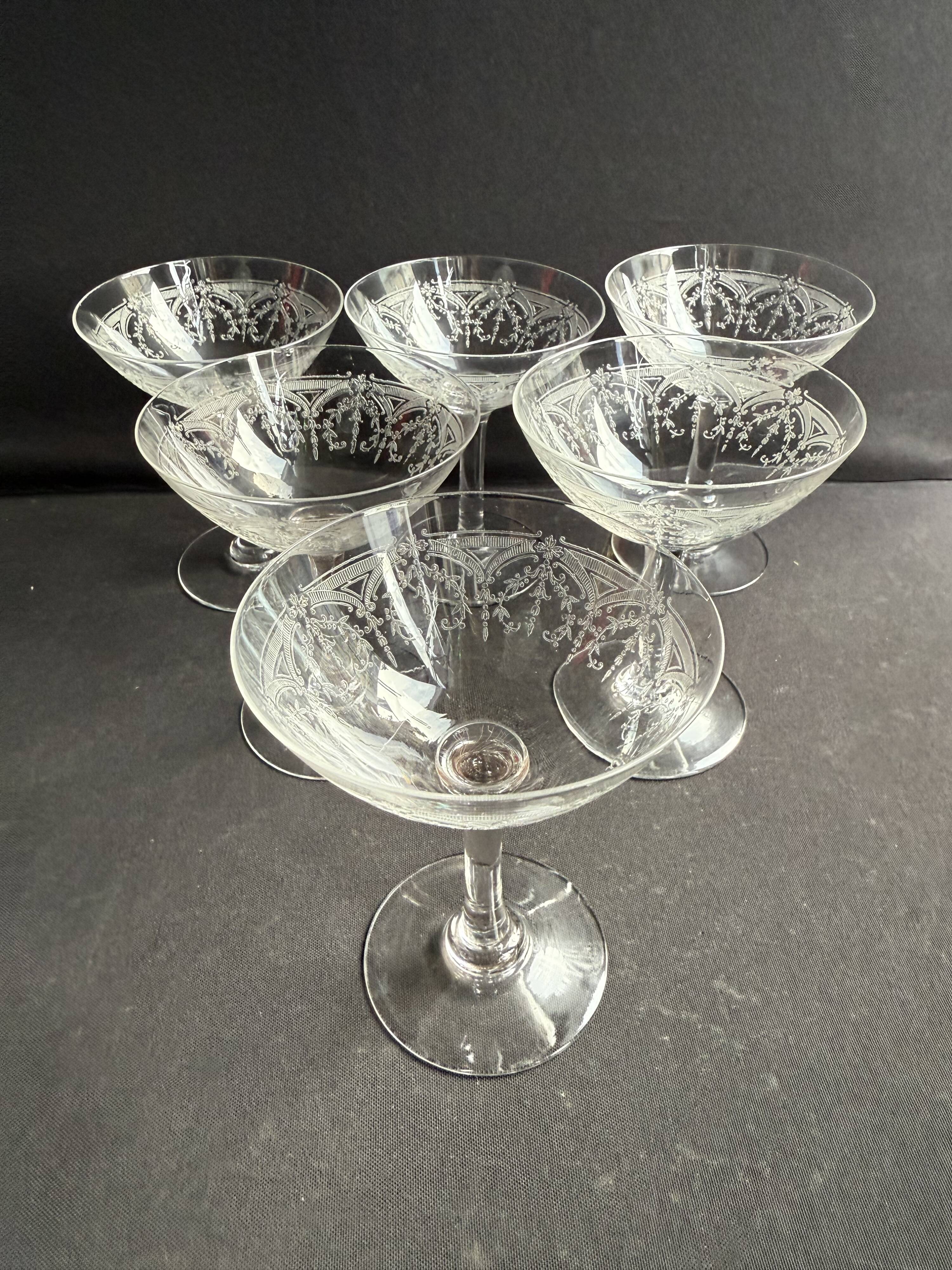 6 champagne coupes Saint Louis service Manon