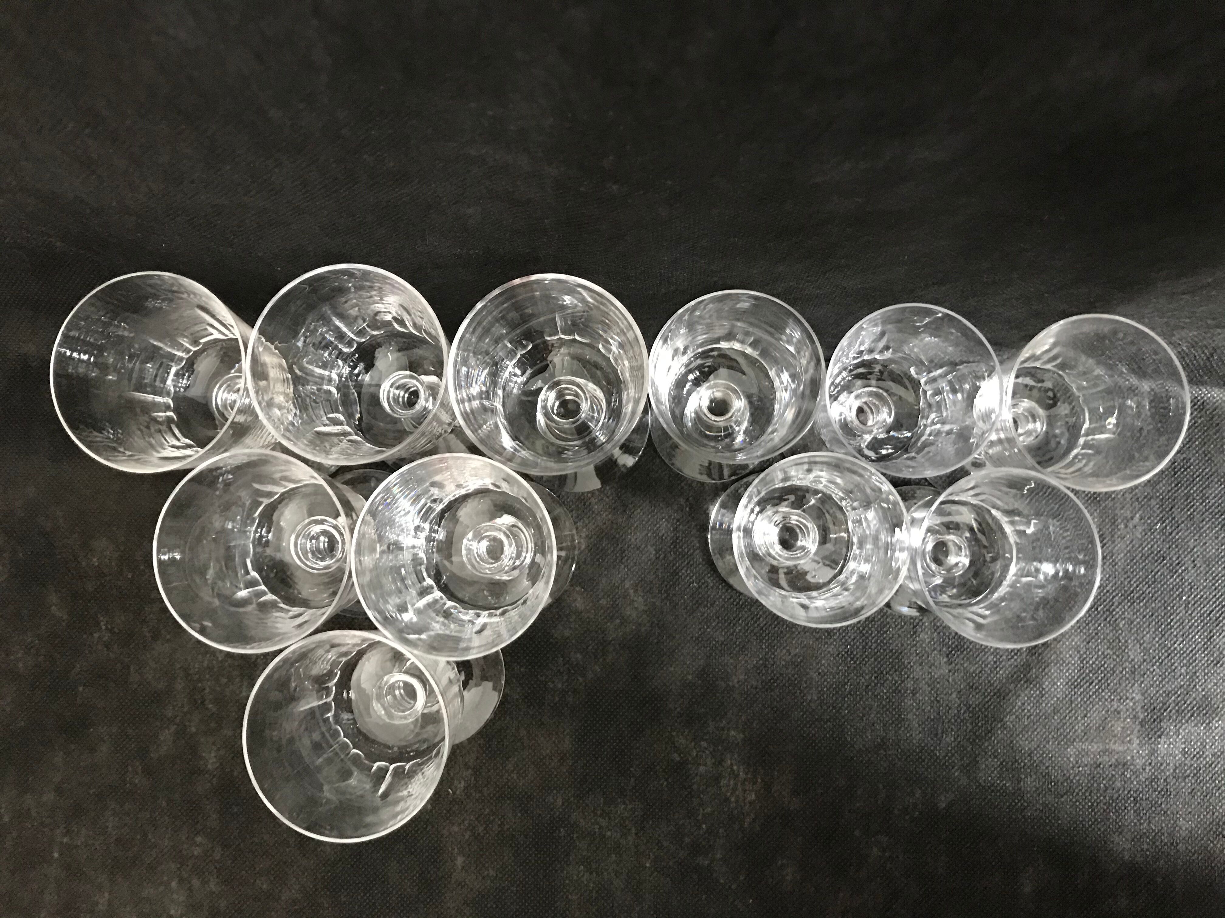 11 glasses and 1 wine carafe