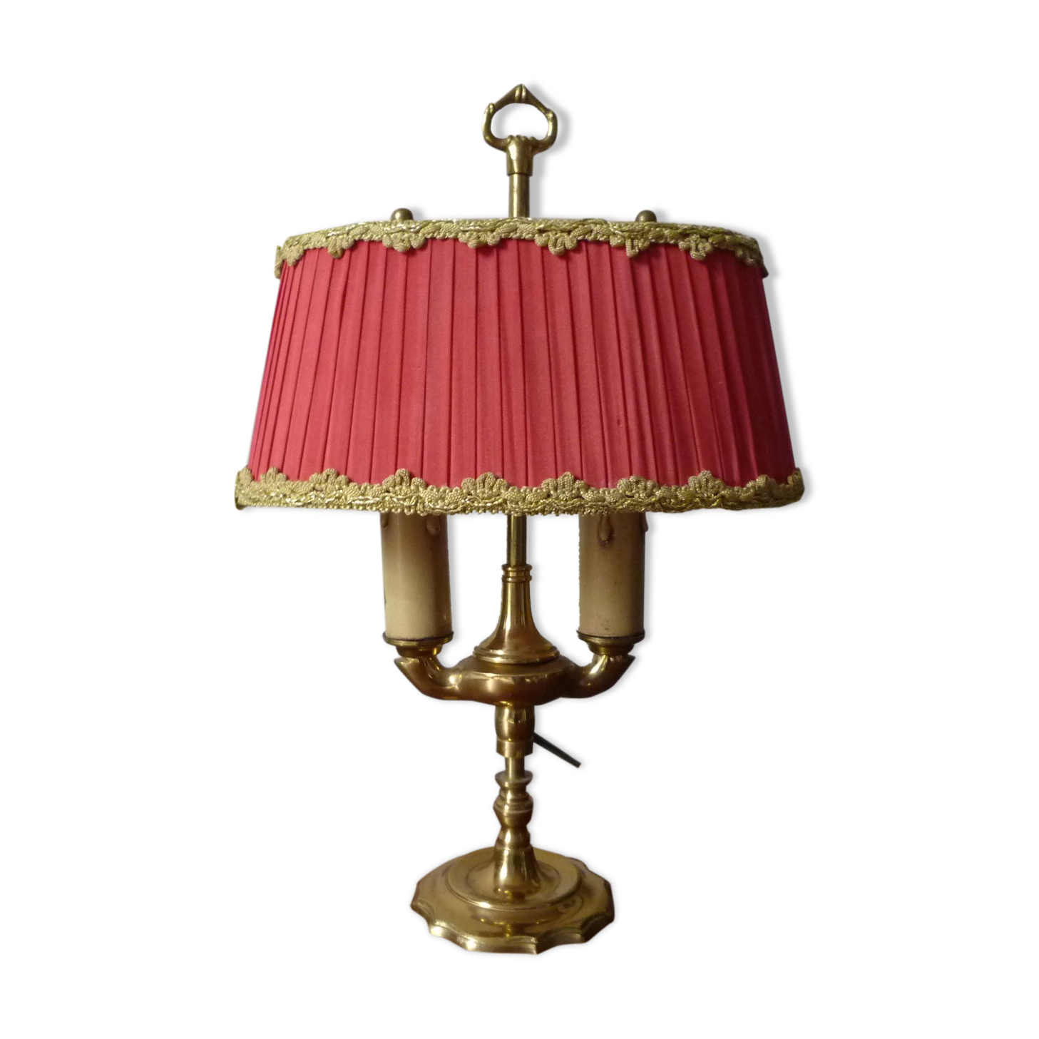Pleated fabric lamp