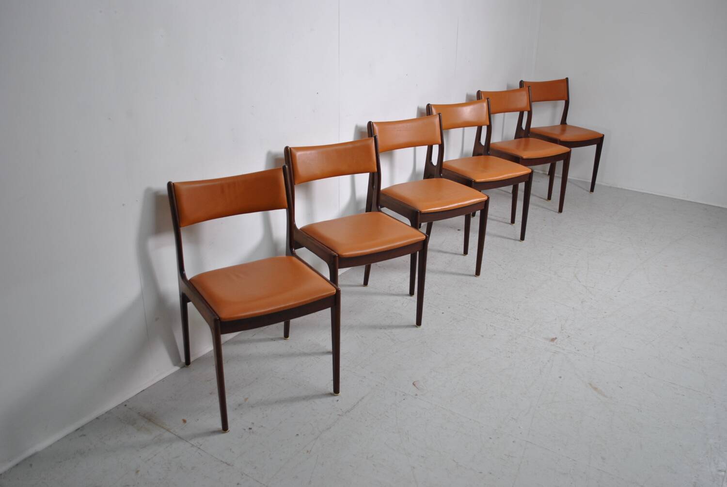 Set of 6 Johannes Andersen chairs from the 1960s