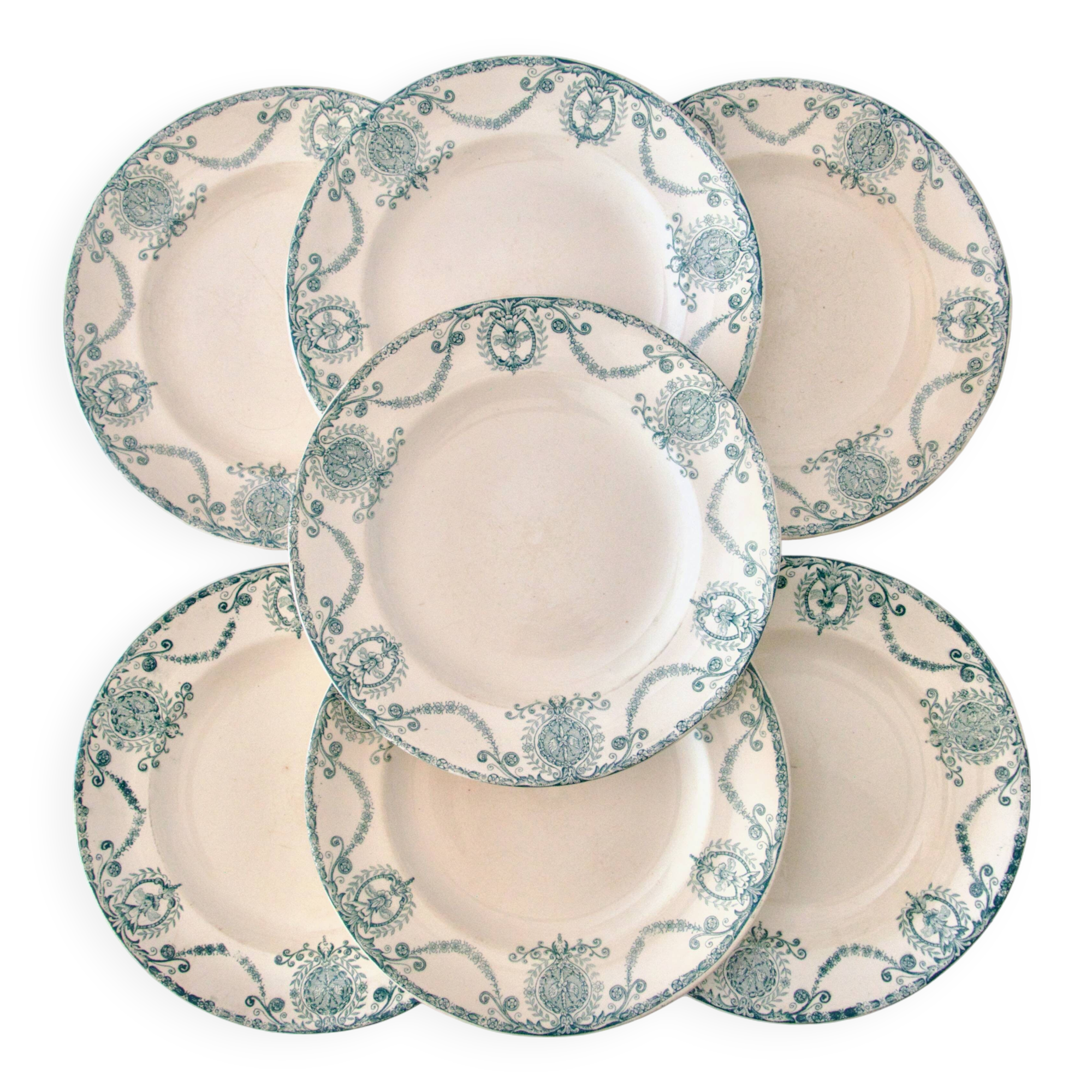 Assiettes plates XIXe Longwy terre de fer "Pierrefonds"