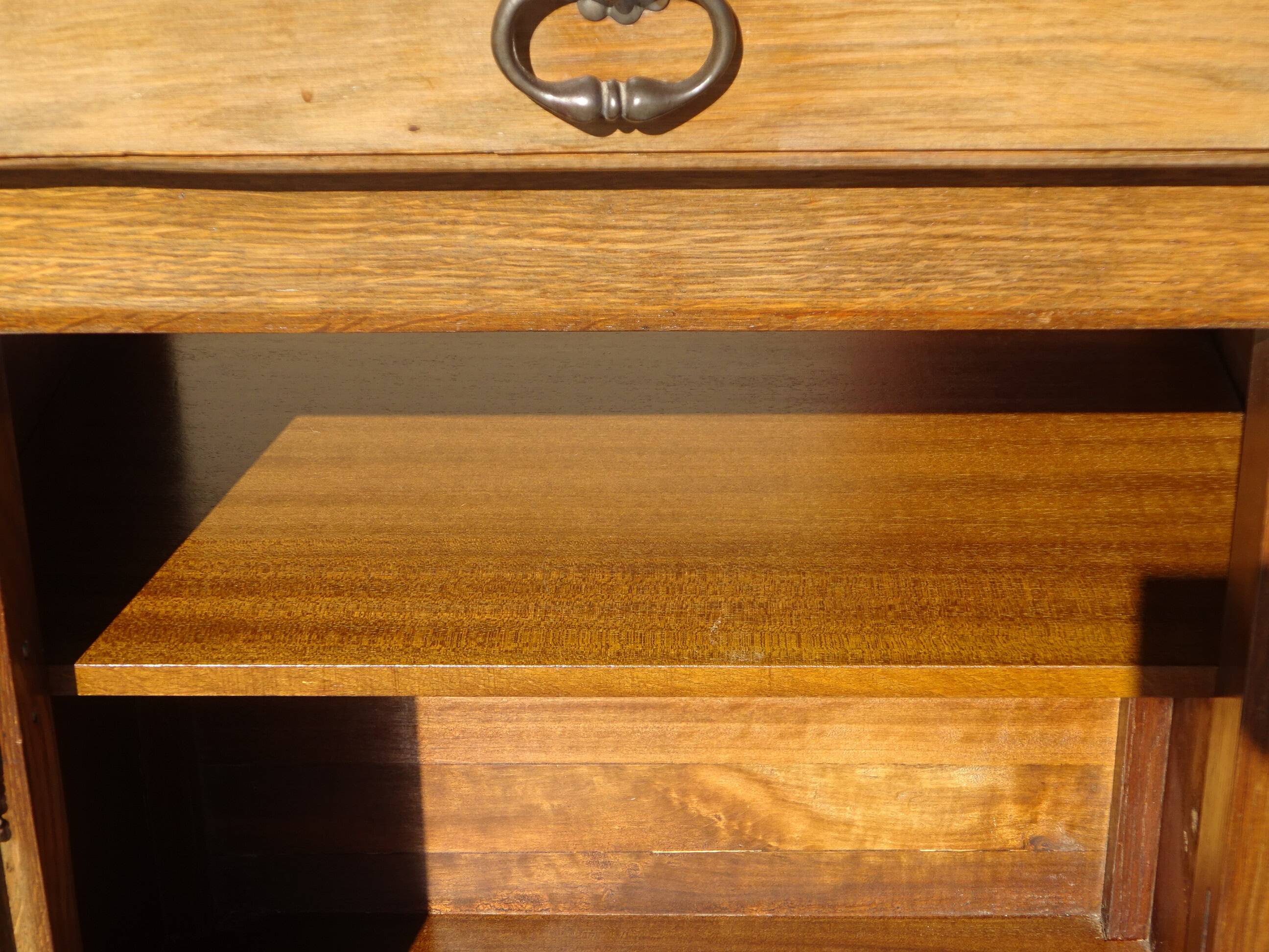 Rustic wooden confiturer
