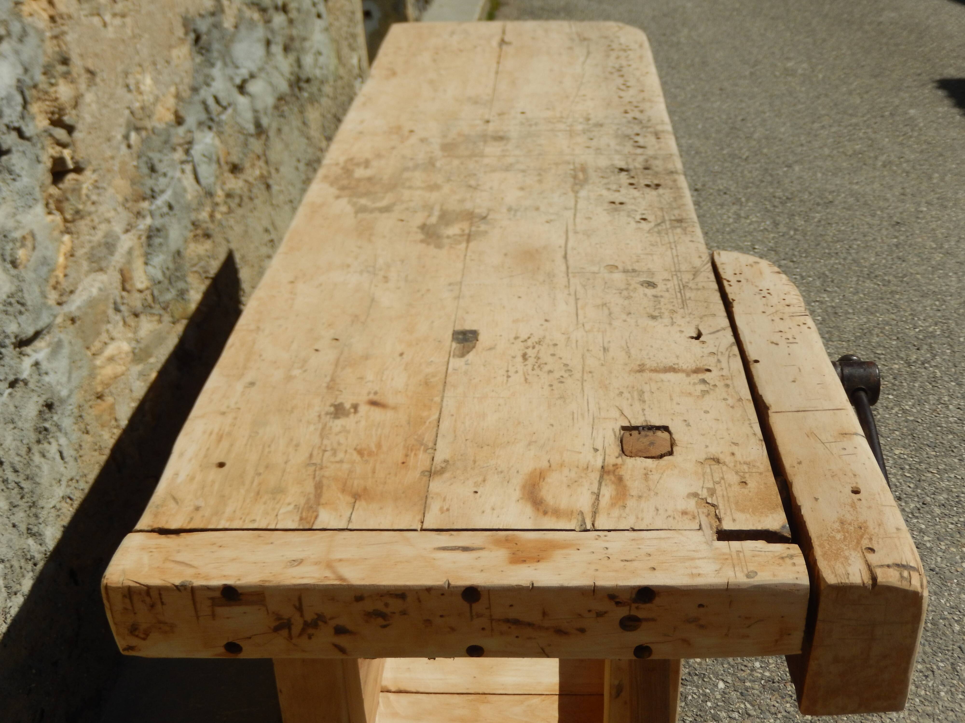 Superb old beech wood carpenter's workbench - Trade furniture - Console