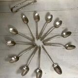 12 teaspoons silver metal