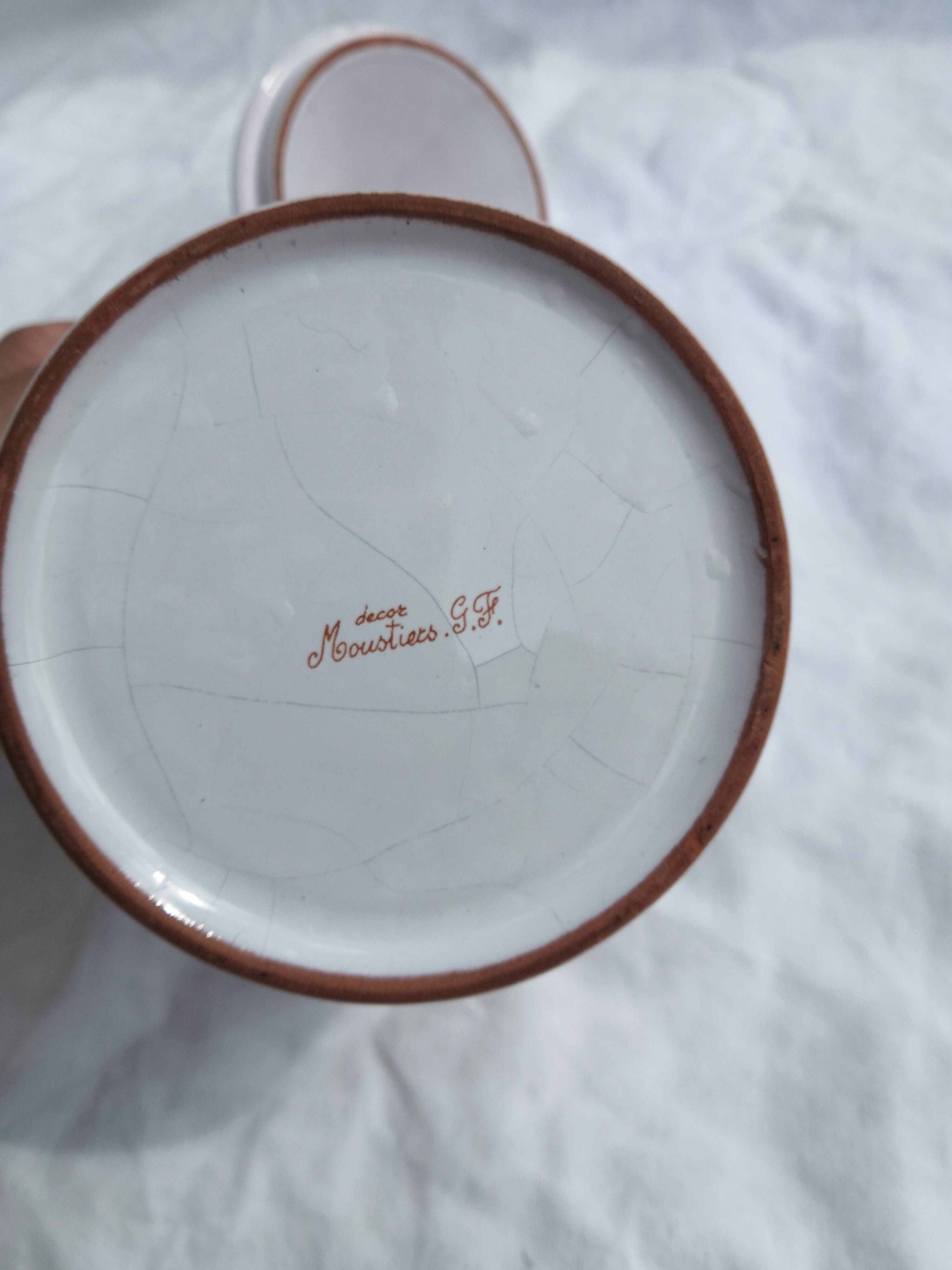 Moustiers porcelain sugar pot