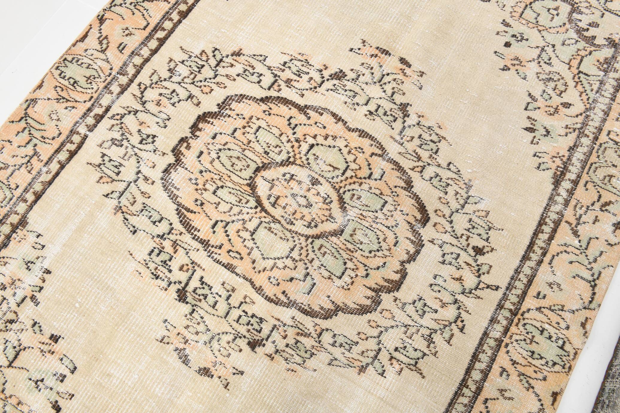 Vintage Rug, 143x224 Cm
