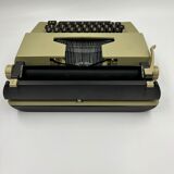 "Small" typewriter