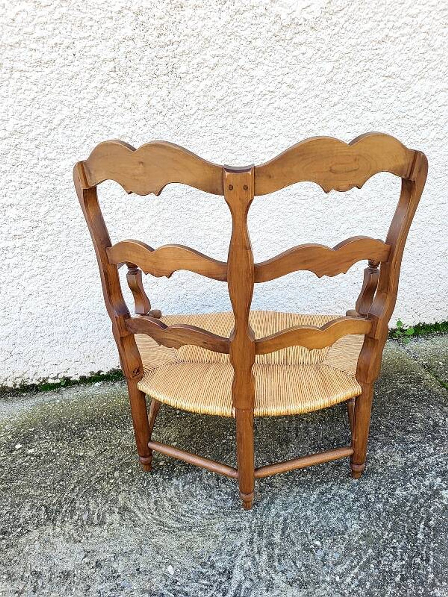 Provencal double armchair with woven rush in walnut