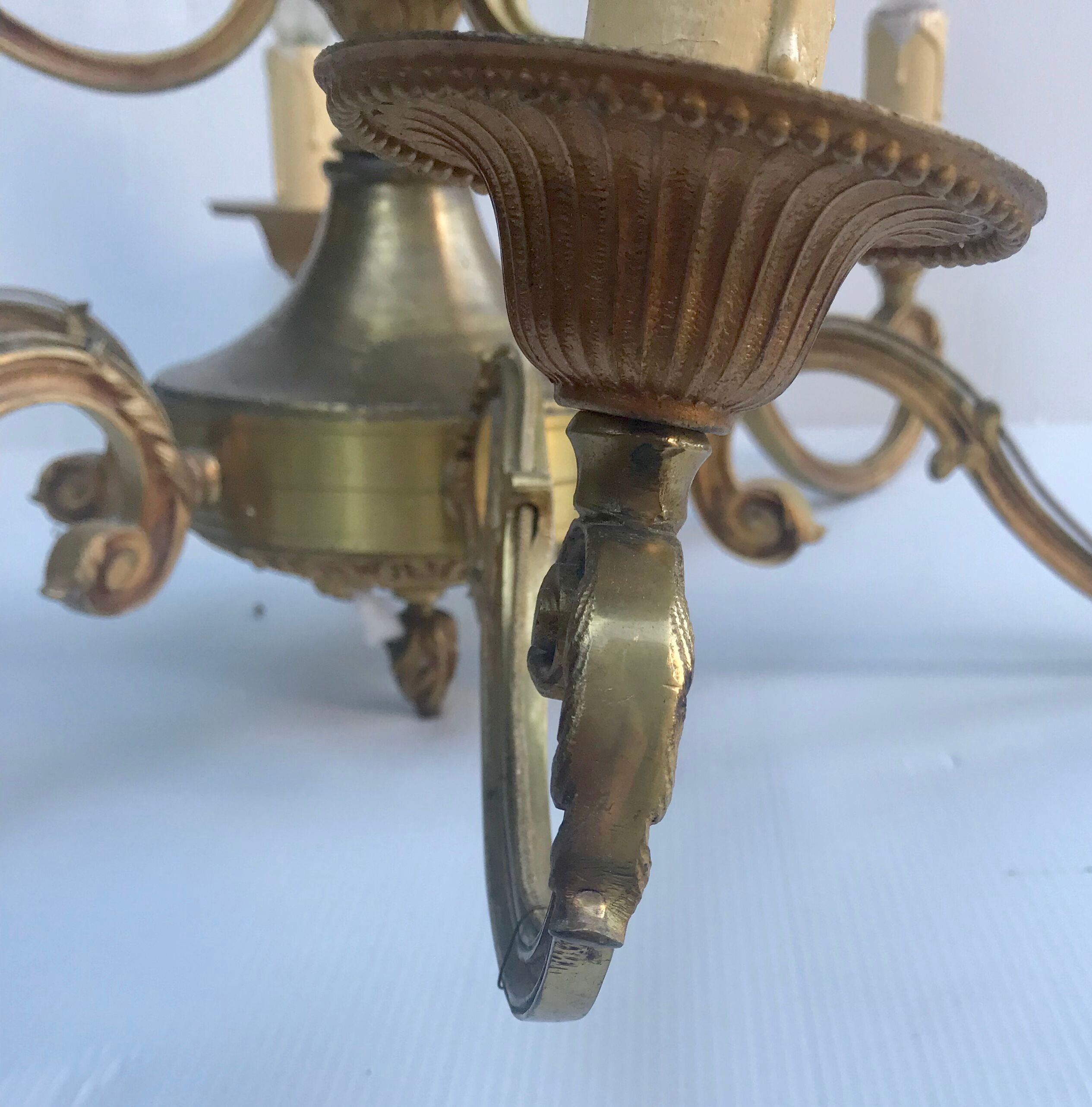 Lustre en bronze doré style Louis XVI