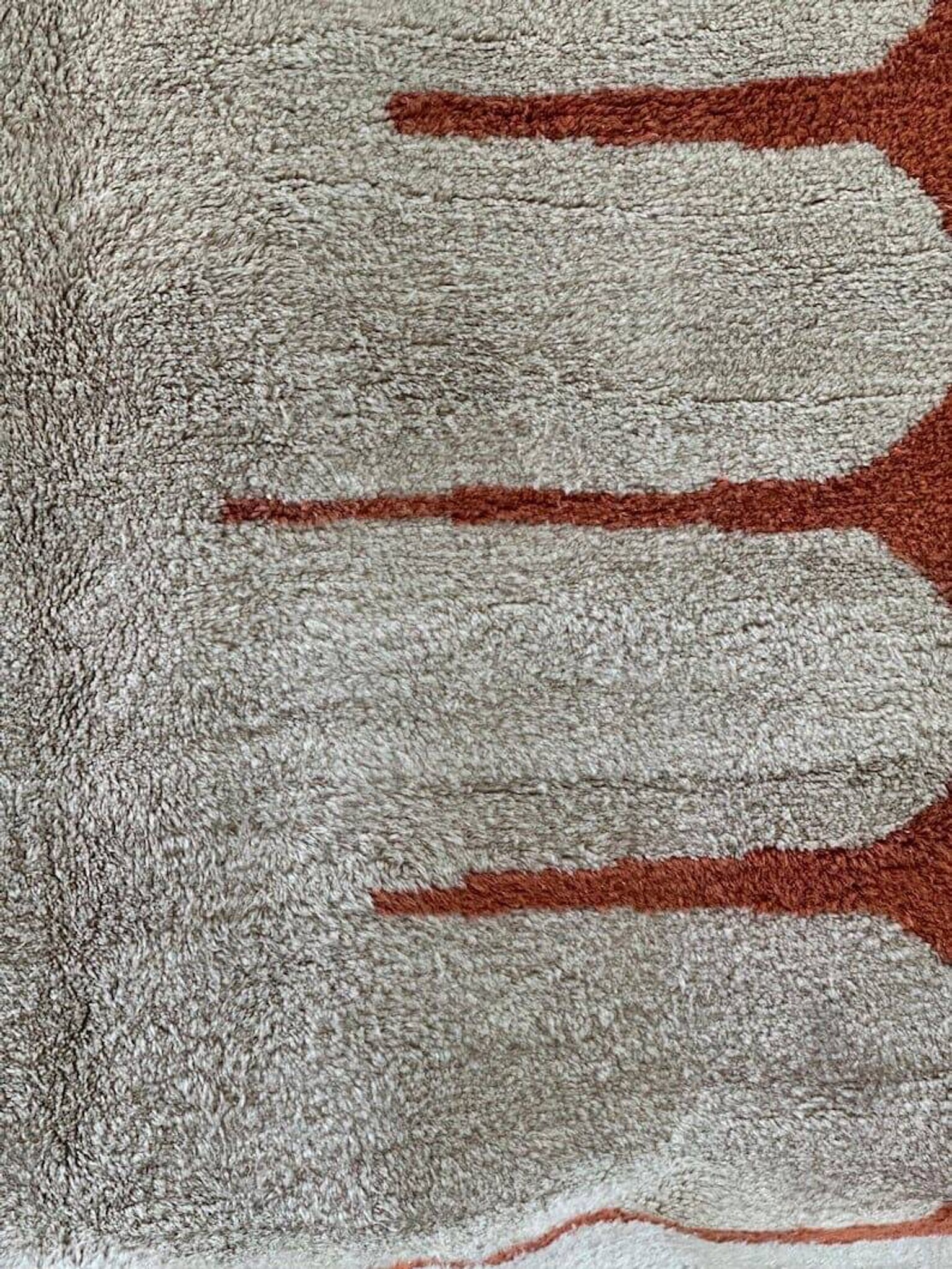 Handmade Moroccan wool rug size 3/4 m