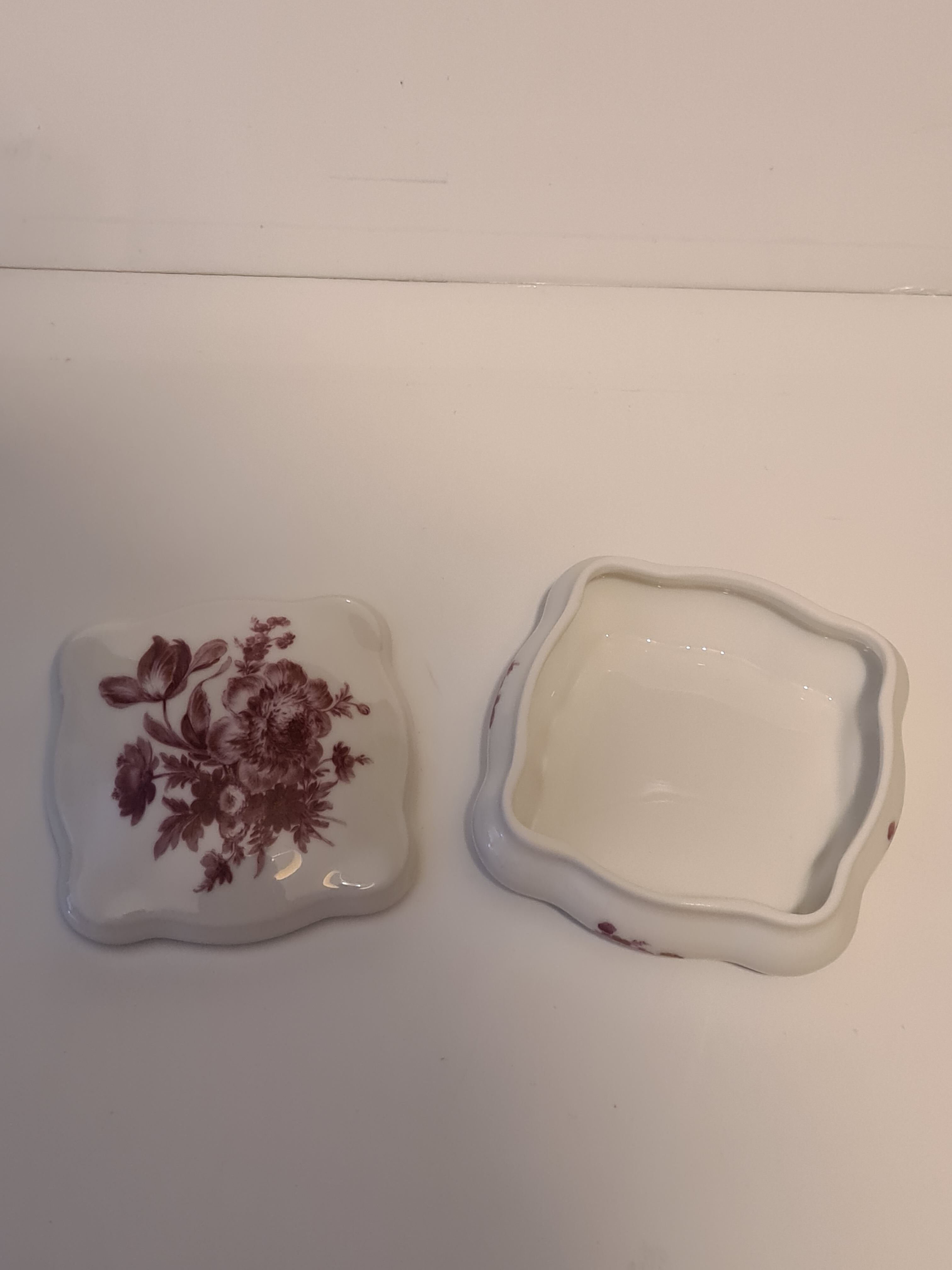 Limoges porcelain candy box with floral decoration