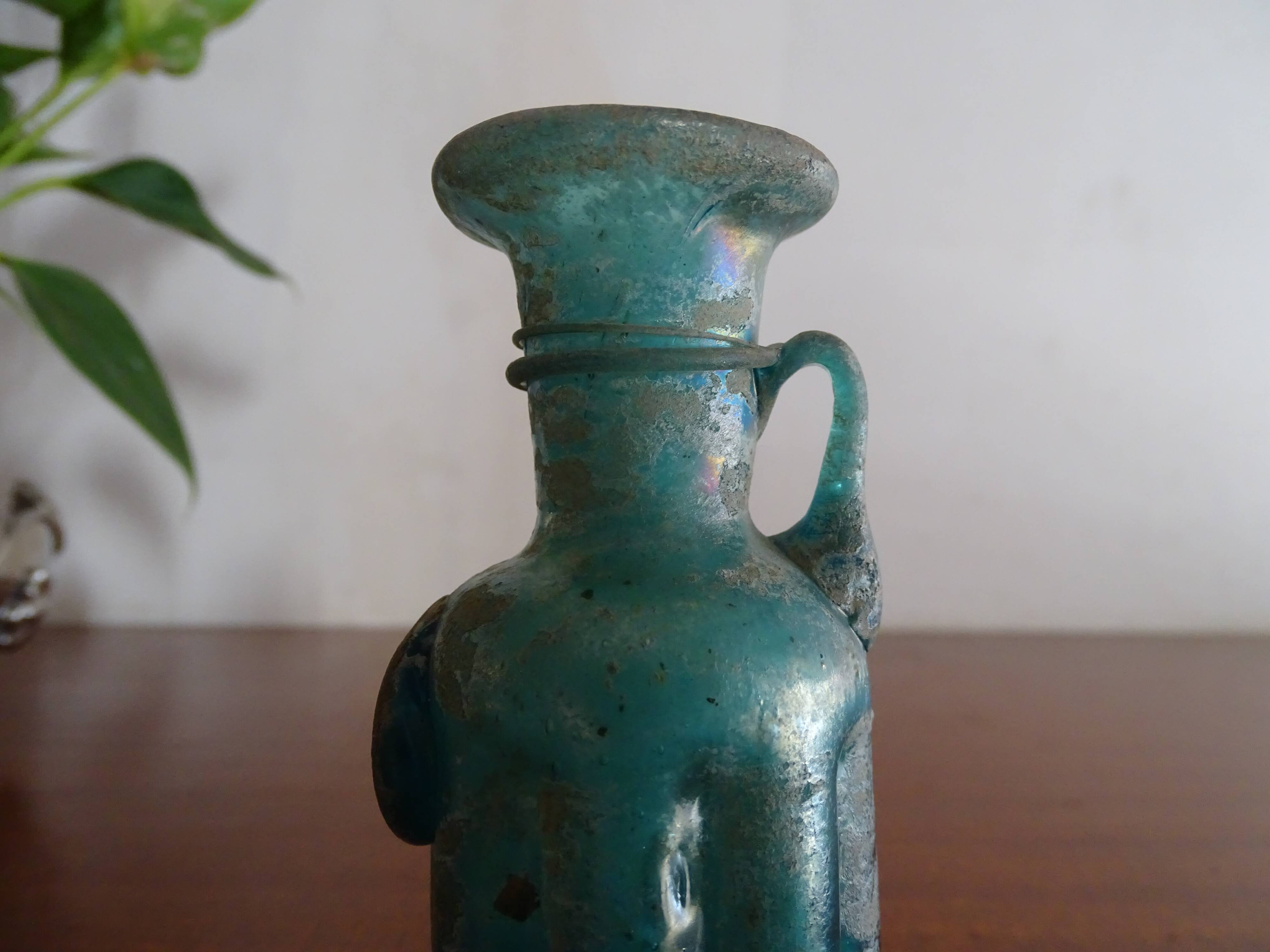 Miniature vase Scavo Seguso Vetri d'Arte iridescent glass Murano 1950