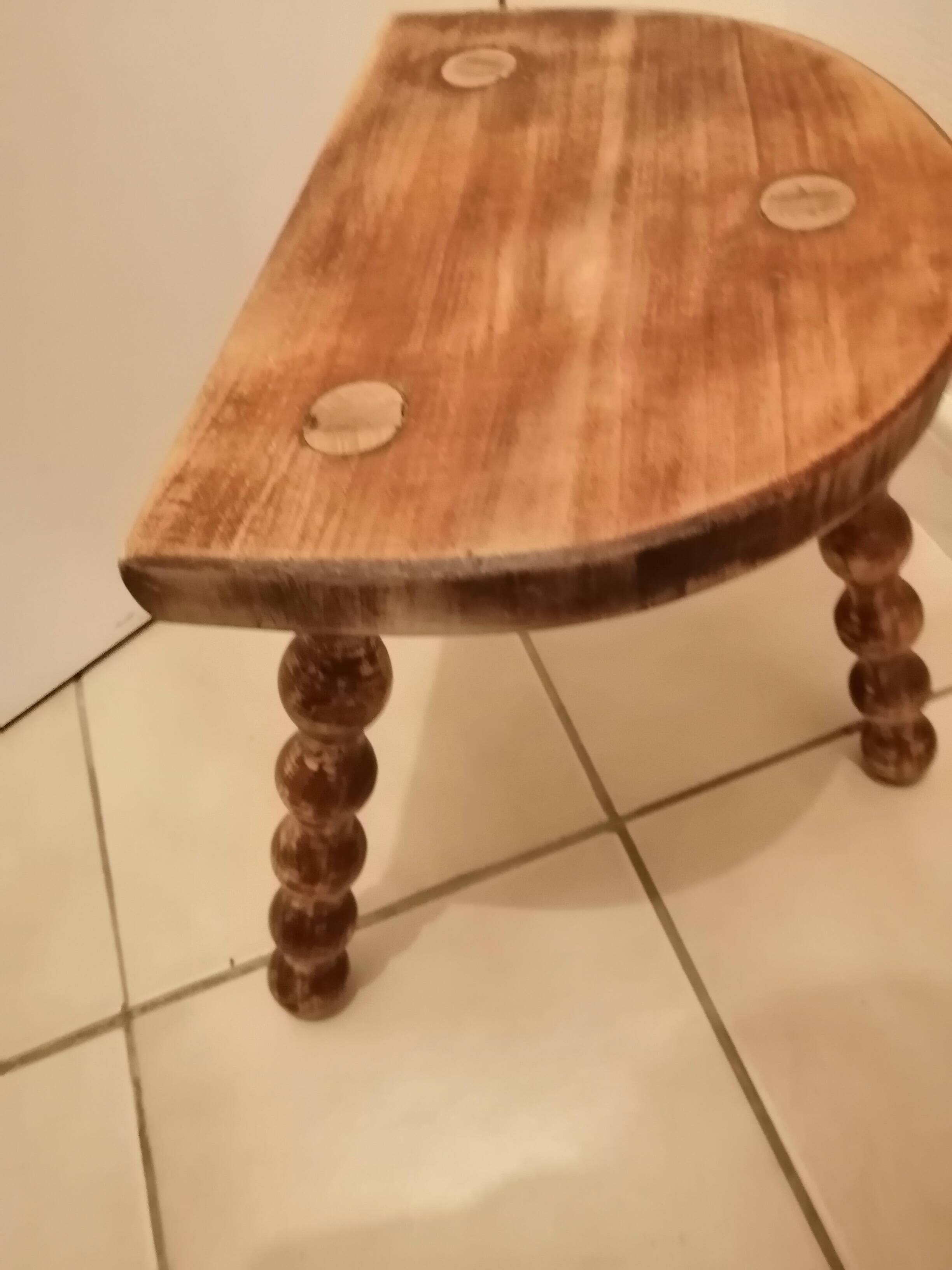 Tabouret demi lune vintage en bois massif 2