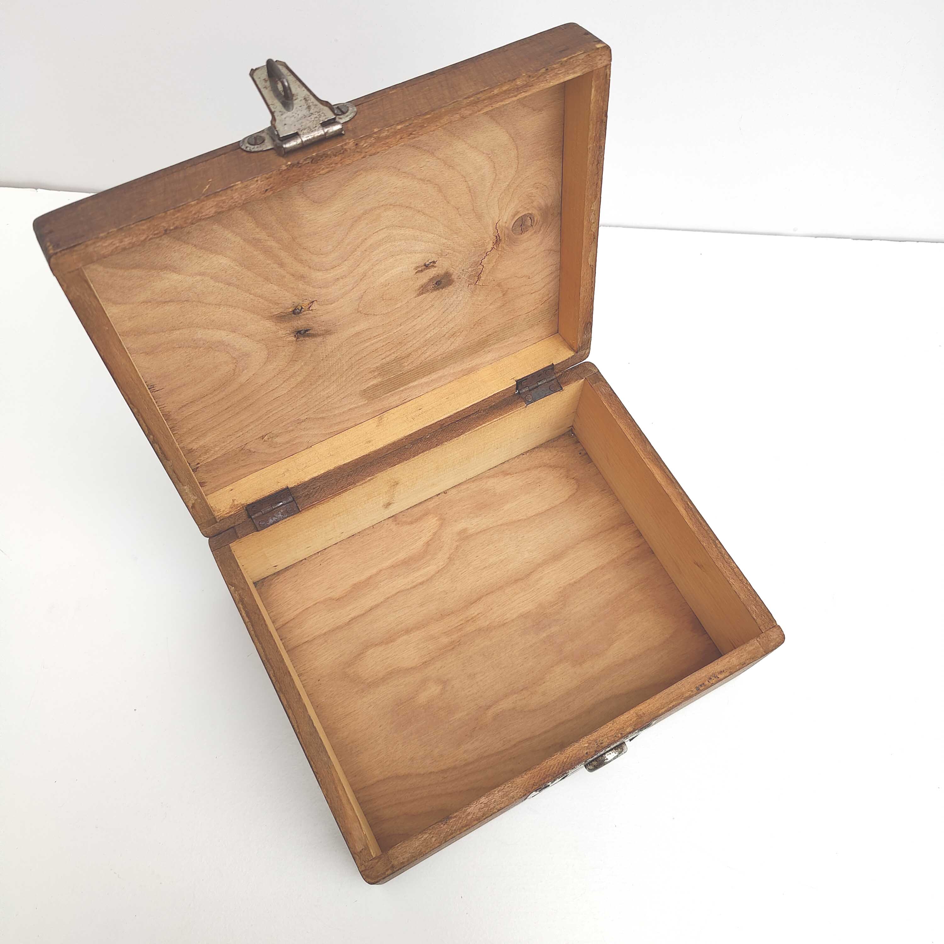 Small box vintage wooden box