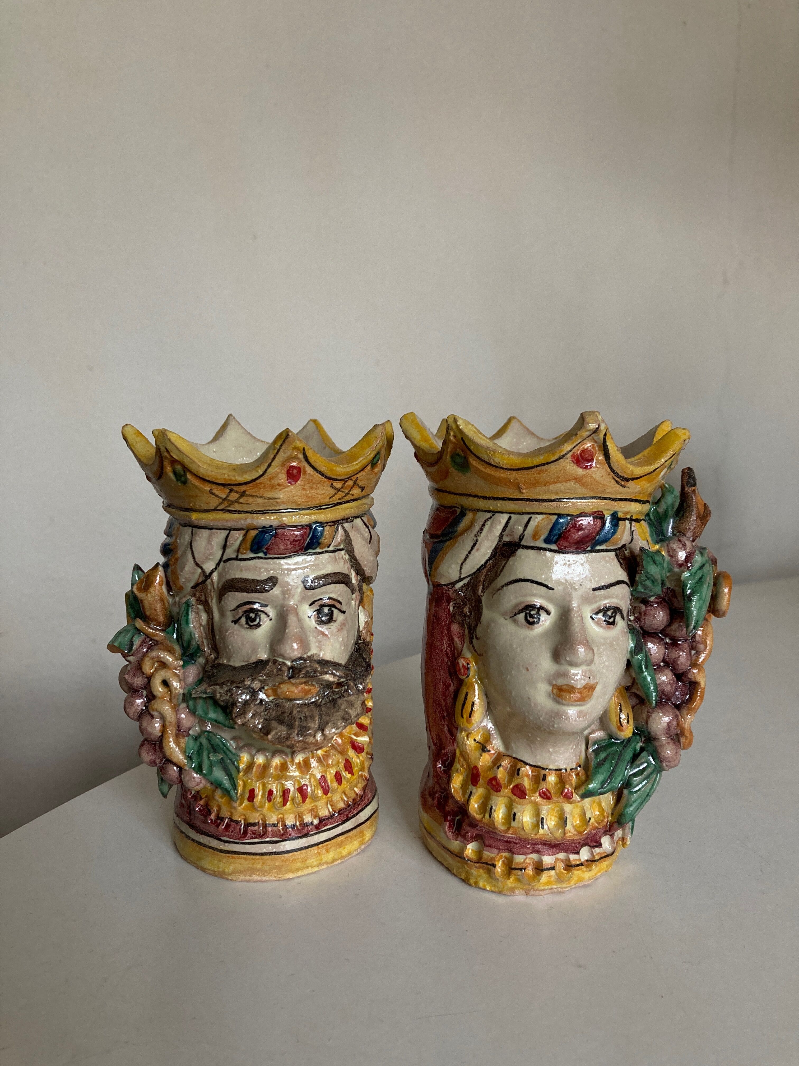 Pair of vases heads di Moro Caltagirone Italian design Sicily