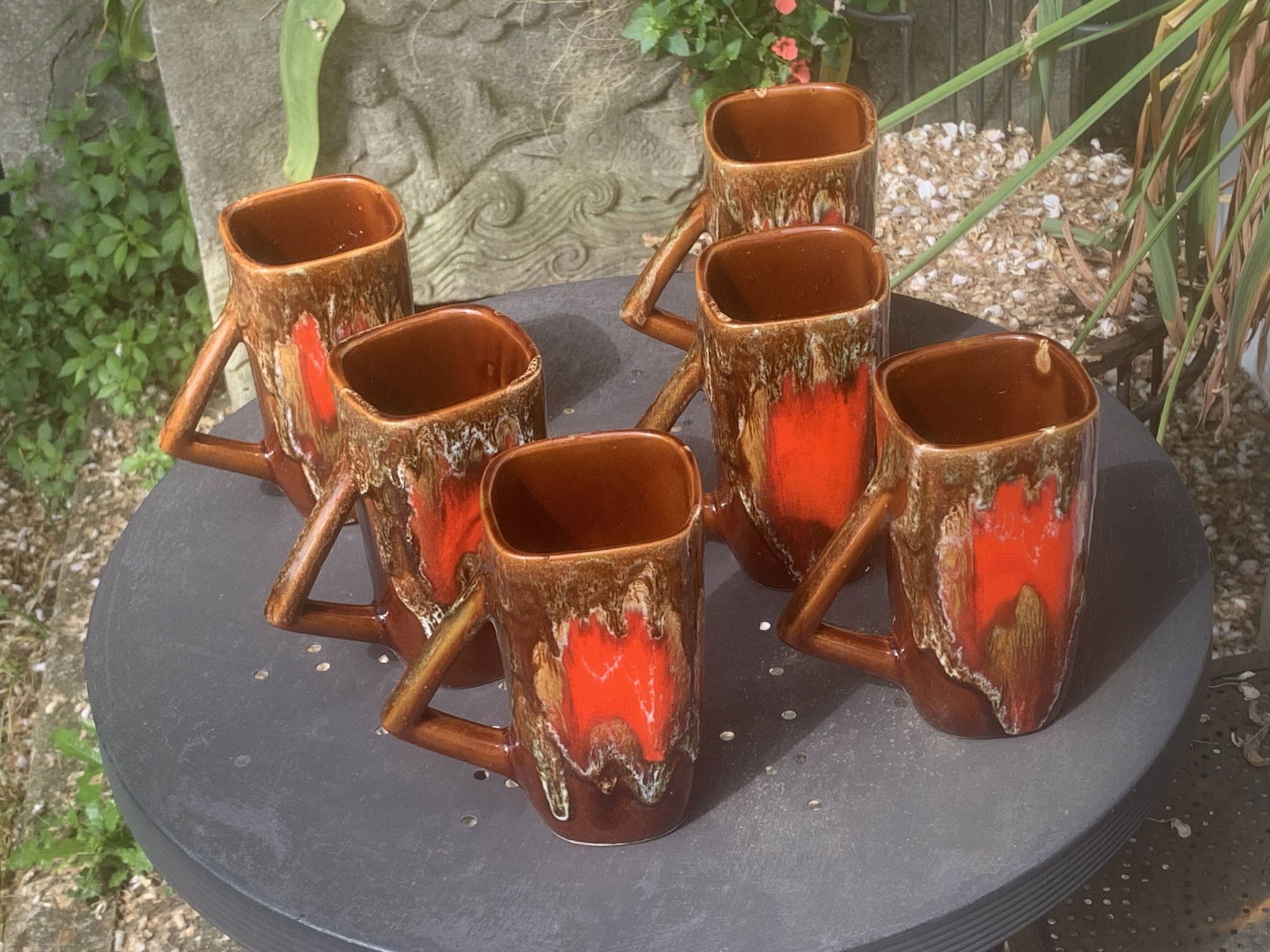 6 enamelled ceramic mugs, red and brown, Vallauris, vintage and designer