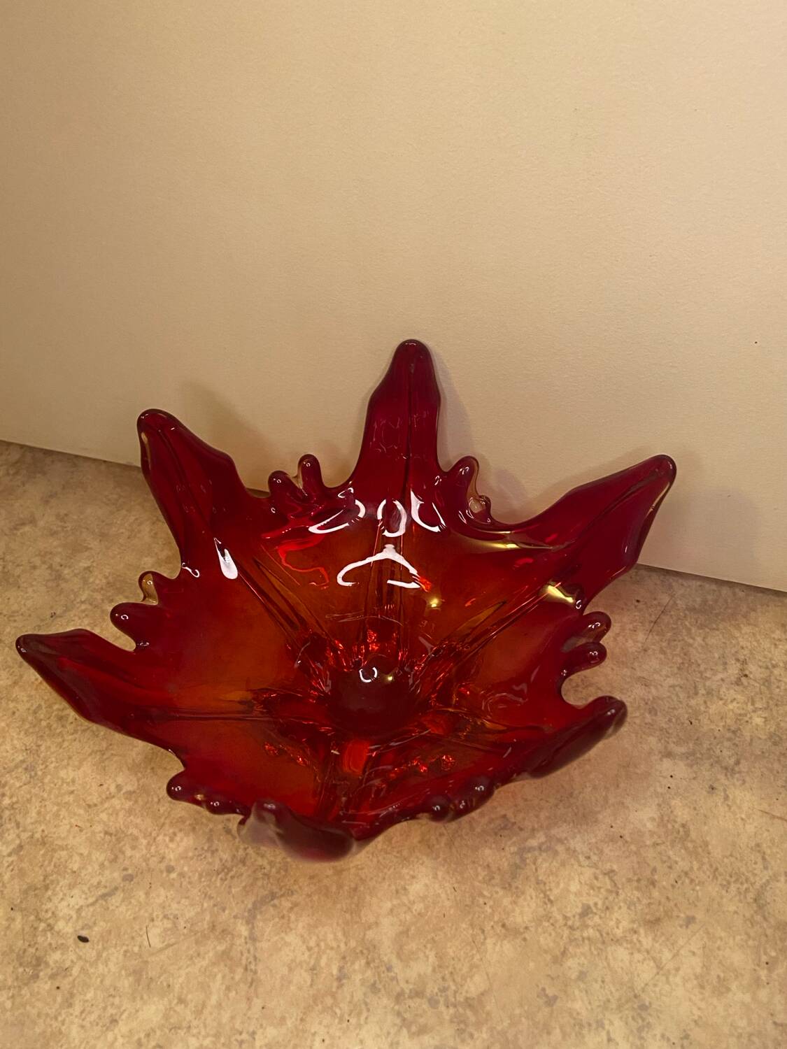 Italian Murano glass cup vase
