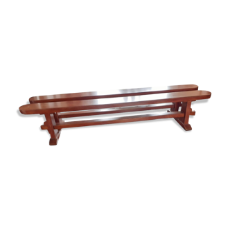 2 benches