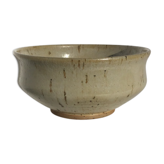 Salad bowl handcrafted speckled sandstone signed MB diameter 21,5cm