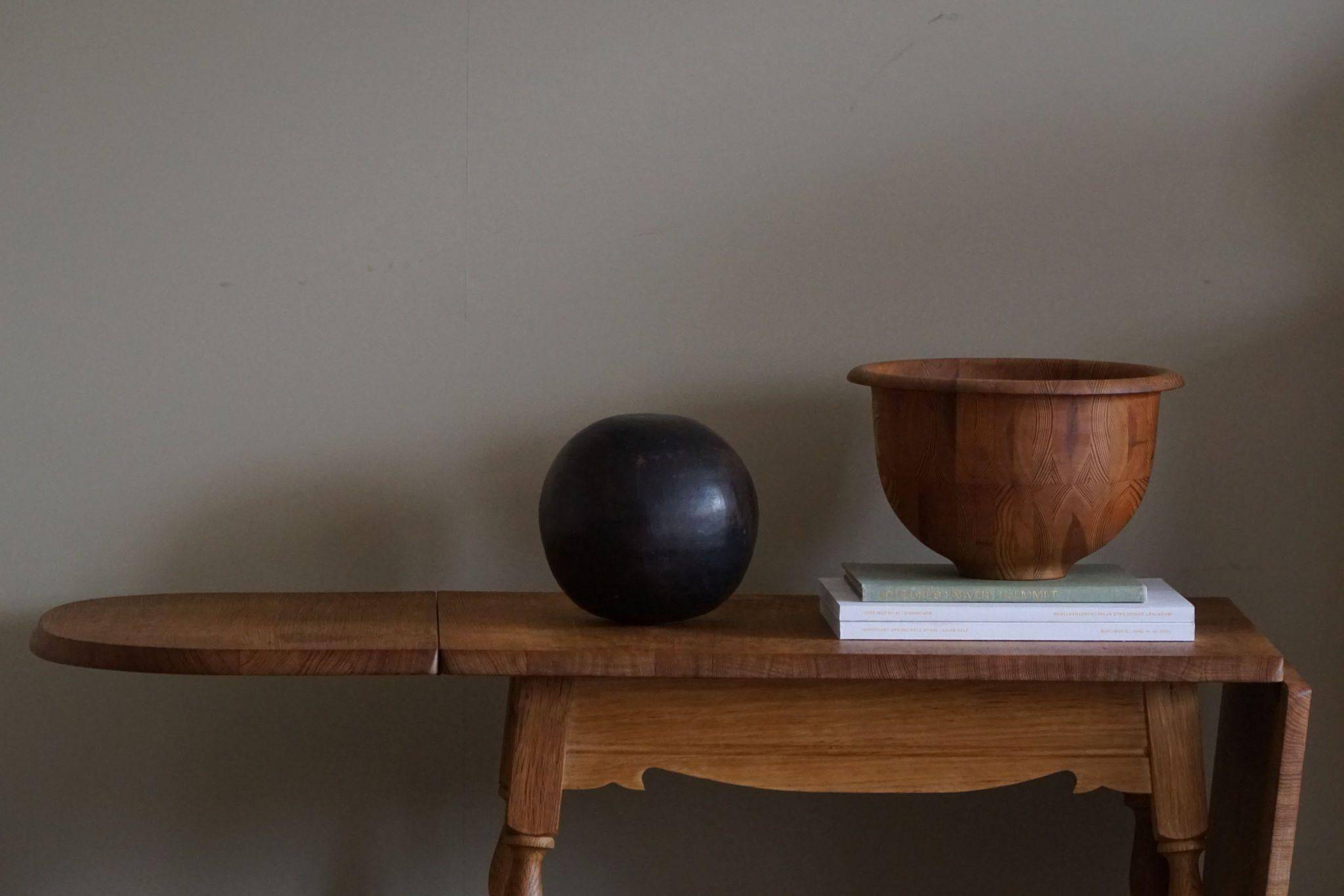 Danish mid-century folding side table in oak, Henning Kjærnulf, 1960s.