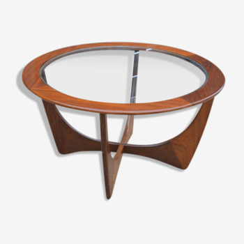 Round coffee table by Victor Wilkins * D84 cm