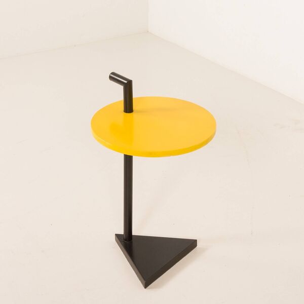 Table d'appoint de style Memphis Milano, Italie, années 1980.