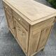 Buffet parisien en bois brut