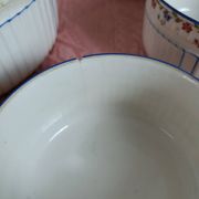 Nested salad bowls in fine decorated porcelain