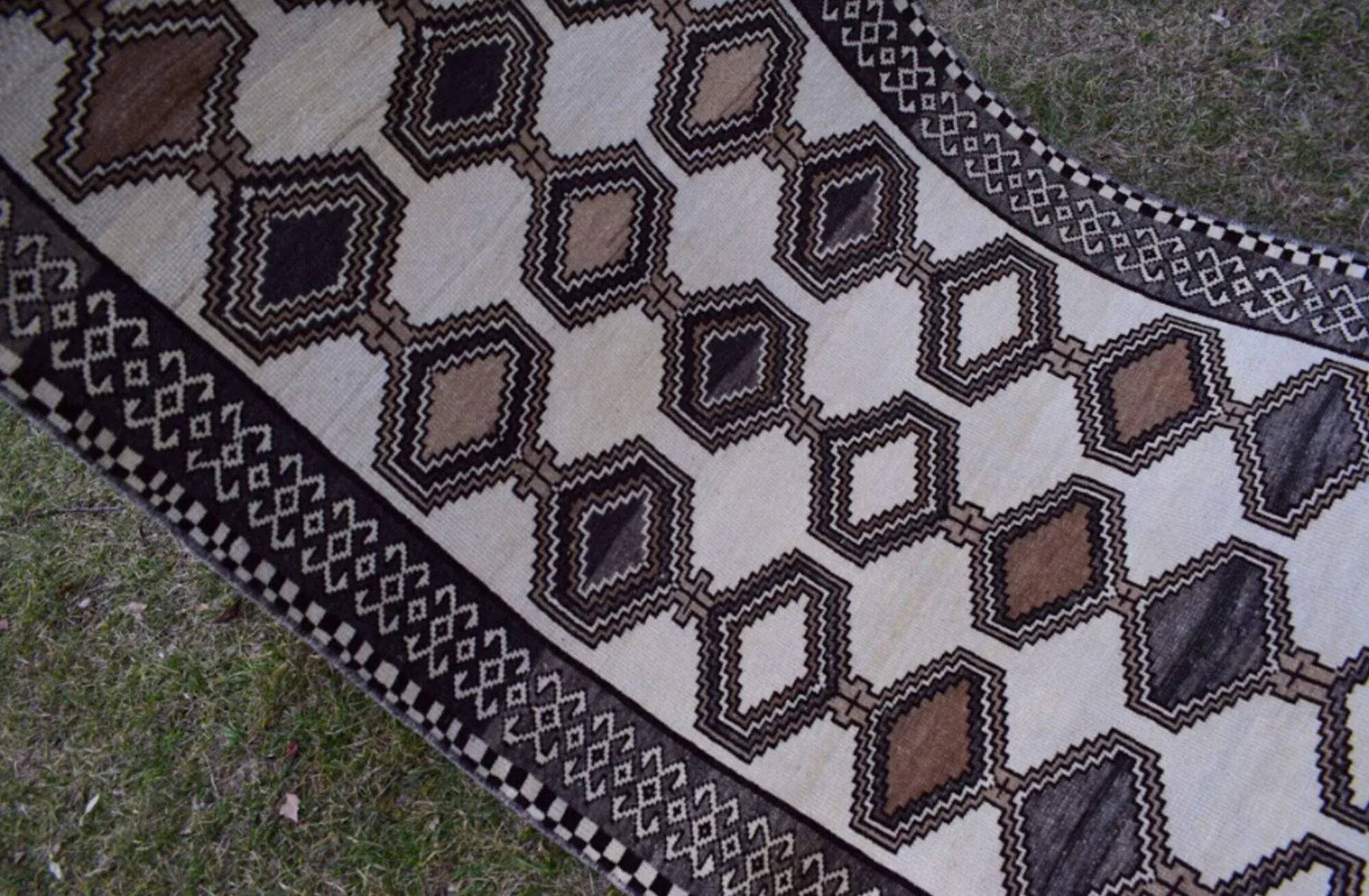 Vintage Turkish Oushak rug 103x200 cm