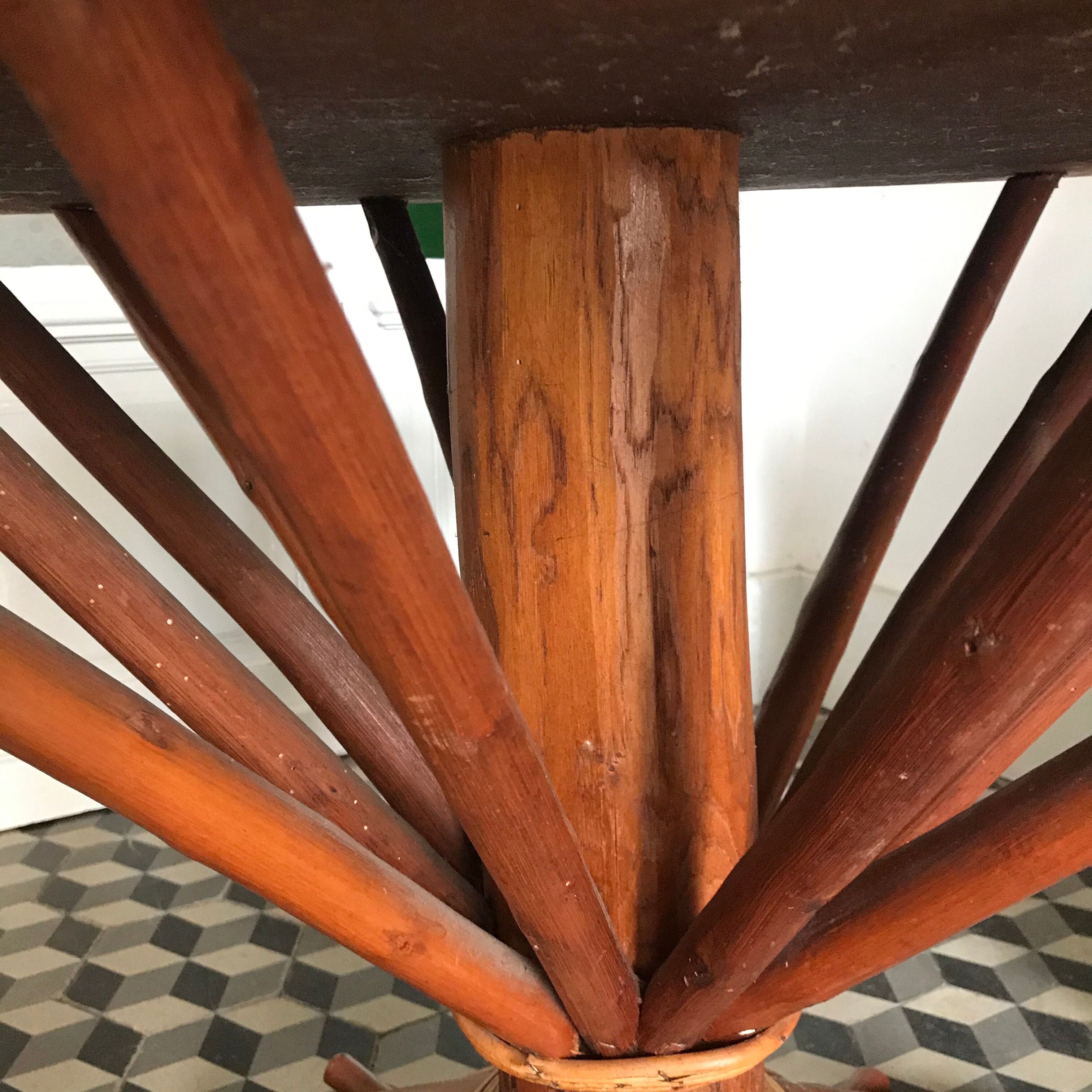 Table vintage en bambou et rotin