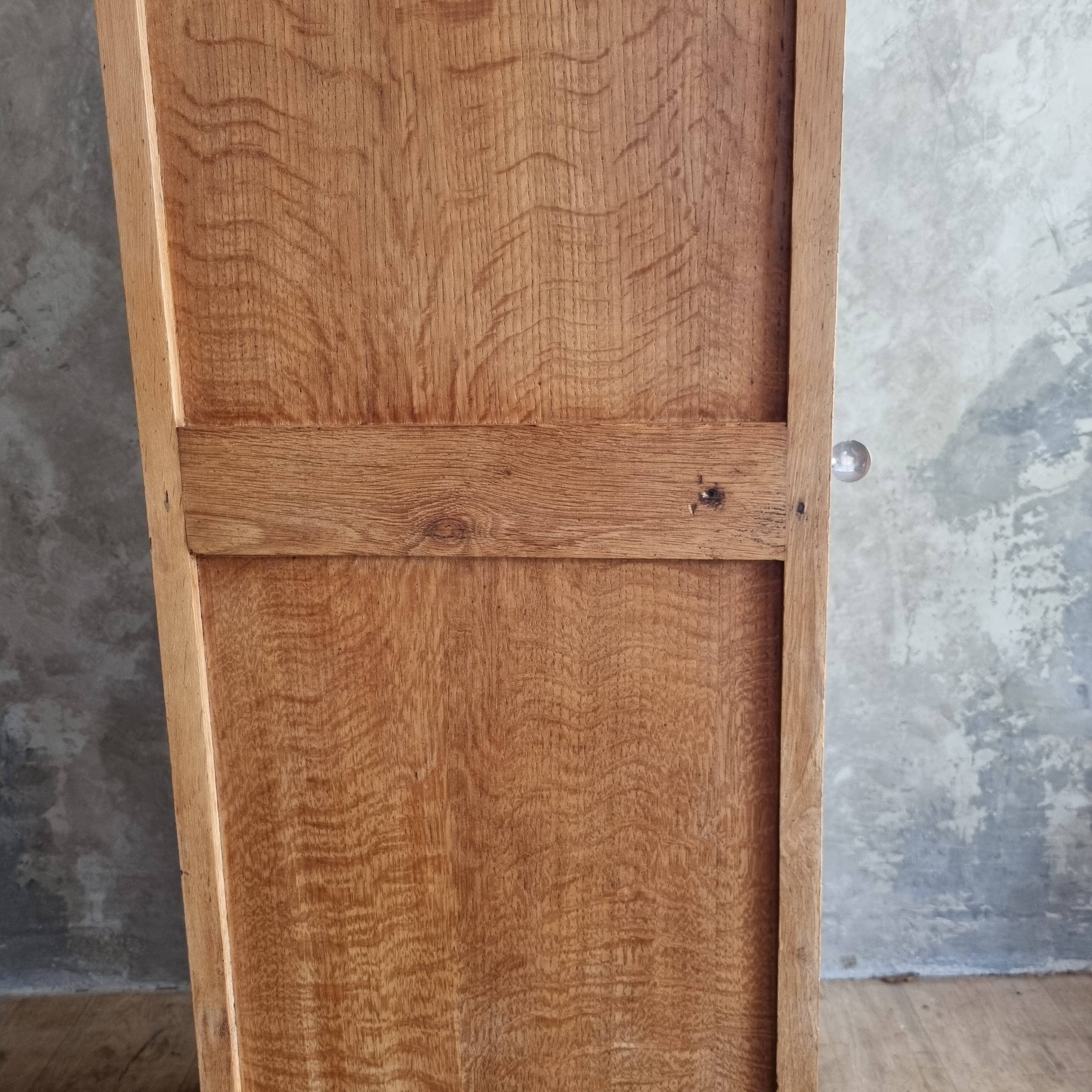 Glass cabinet