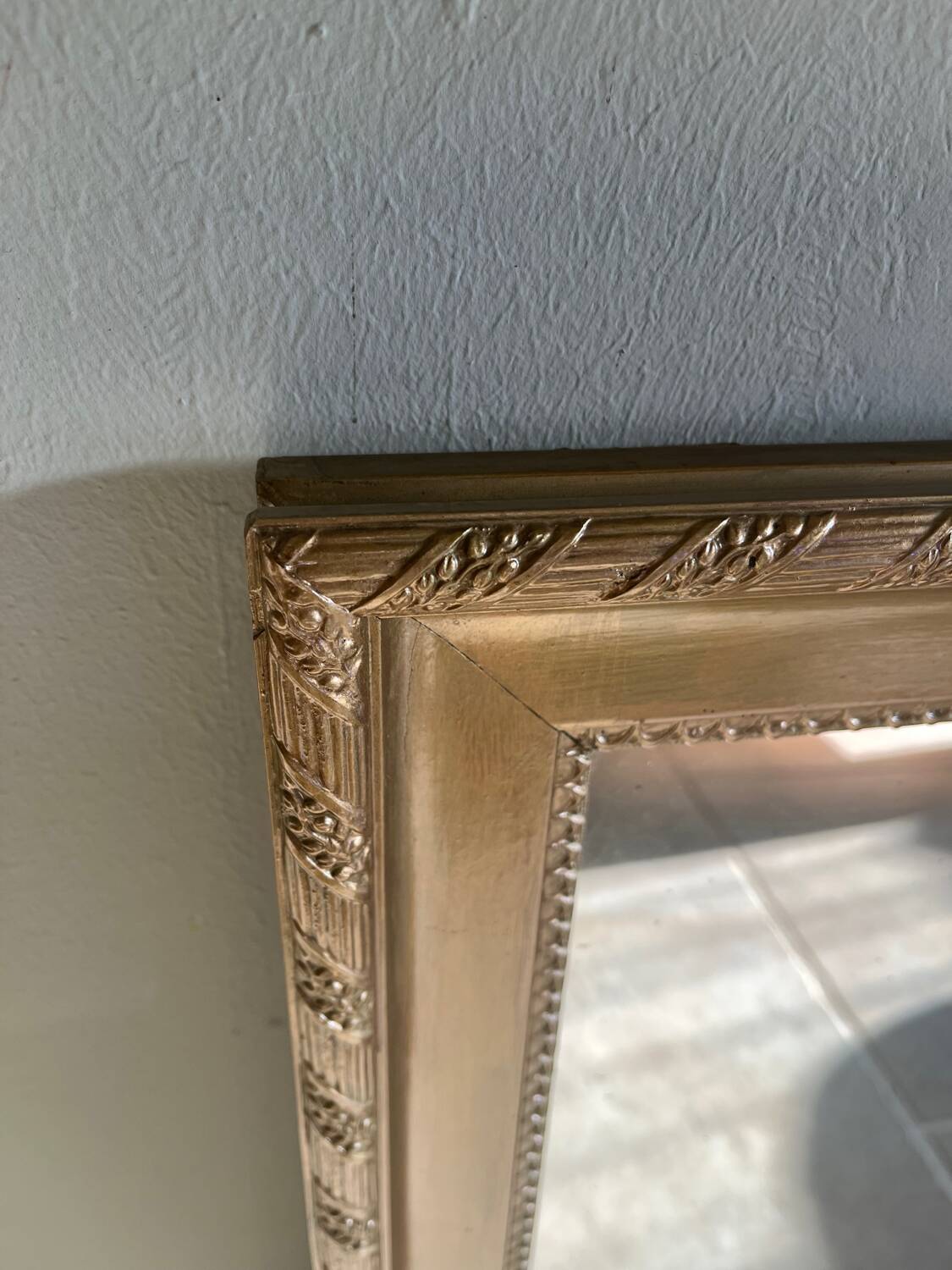 Grand miroir ancien
