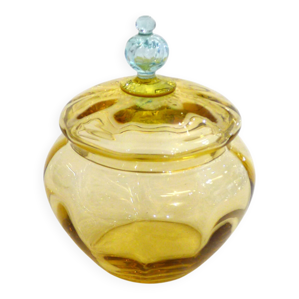 Bonbonnière ancienne en verre soufflé bicolore — Beyit