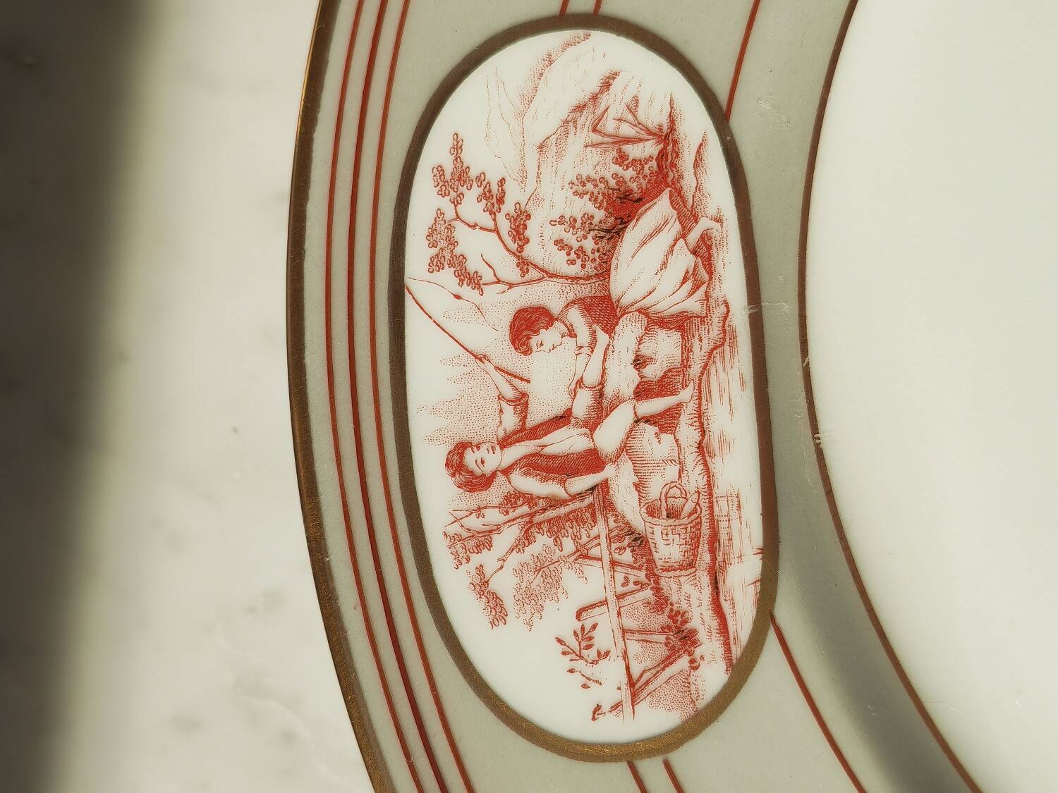 Plate with red blood decorations