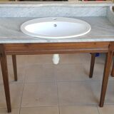 Equipped toilet table