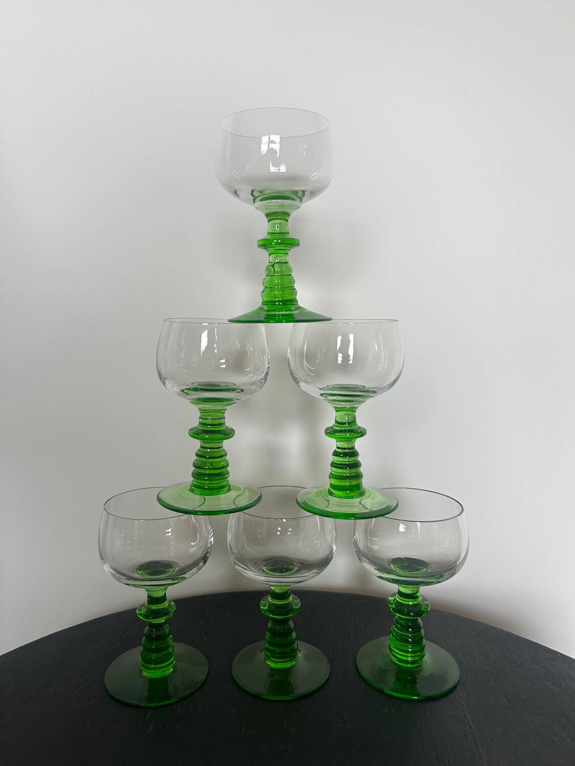 Set of 6 vintage emerald green stemmed glasses