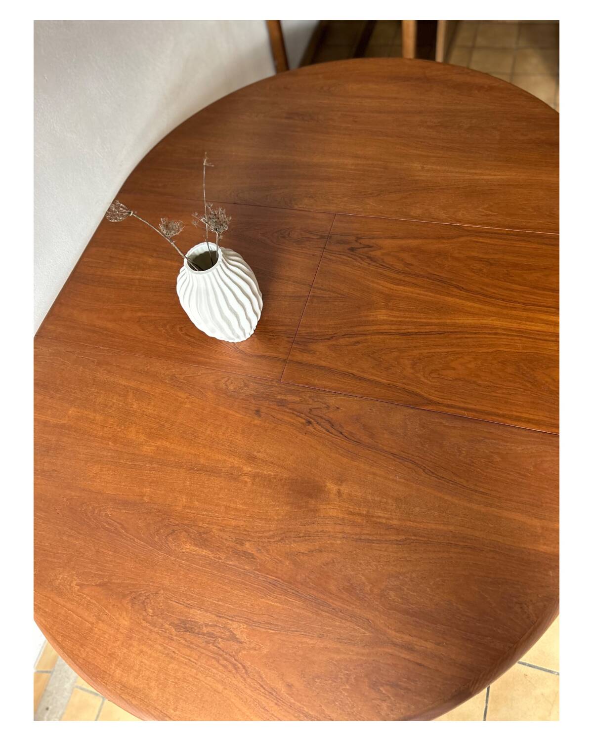 1960s extendable round table