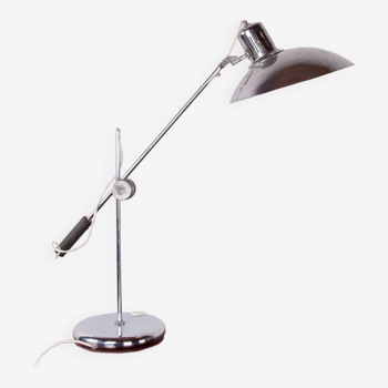 Articulated desk lamp in chrome metal by André Lavigne for Aluminor 1960.