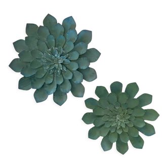 Metal flowers