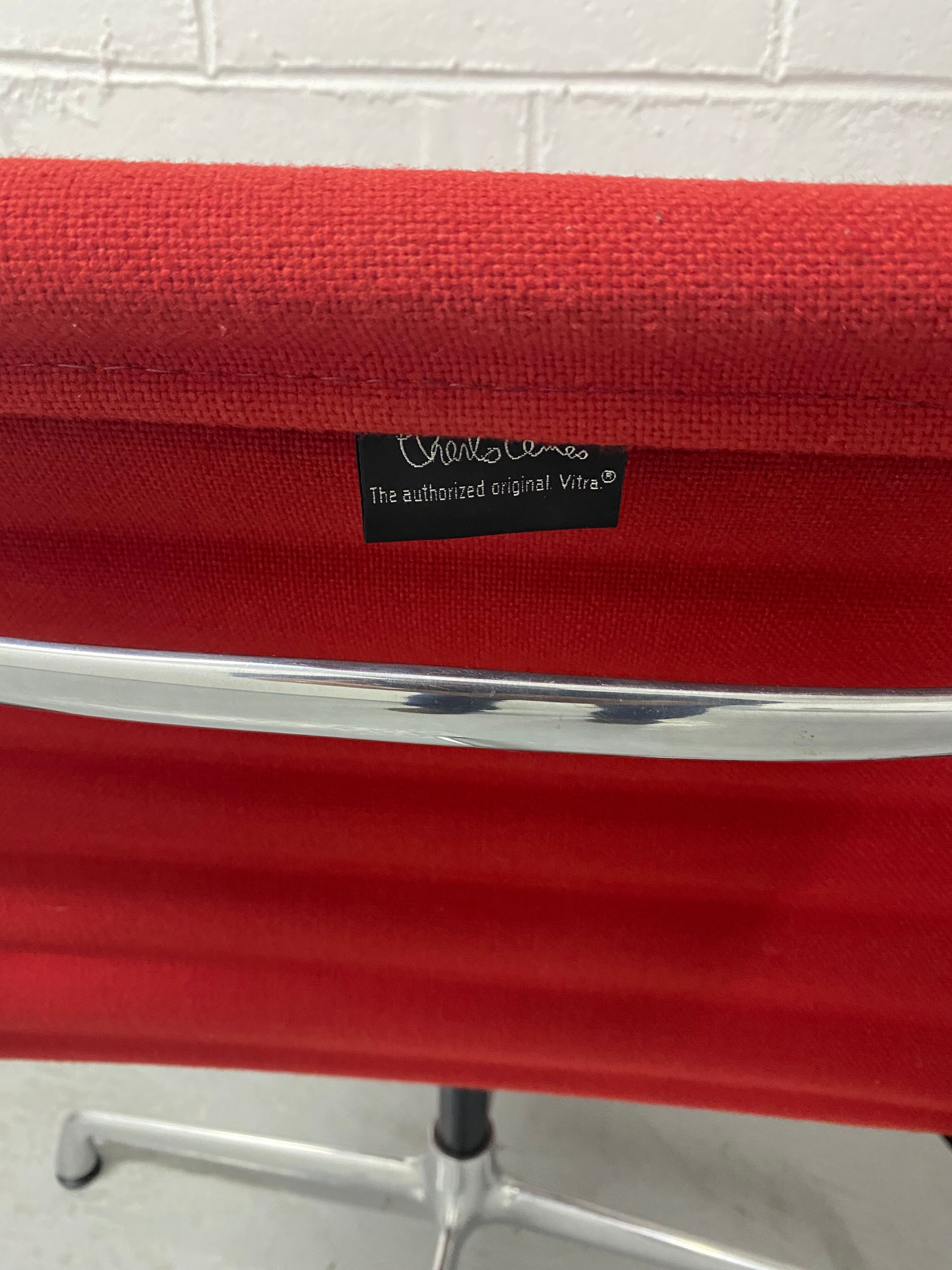 Eames Swivel Armchair Vitra Edition