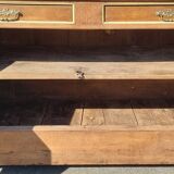 Low country sideboard, solid wood, stylized, late 18th century.