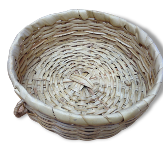 Small flat basket