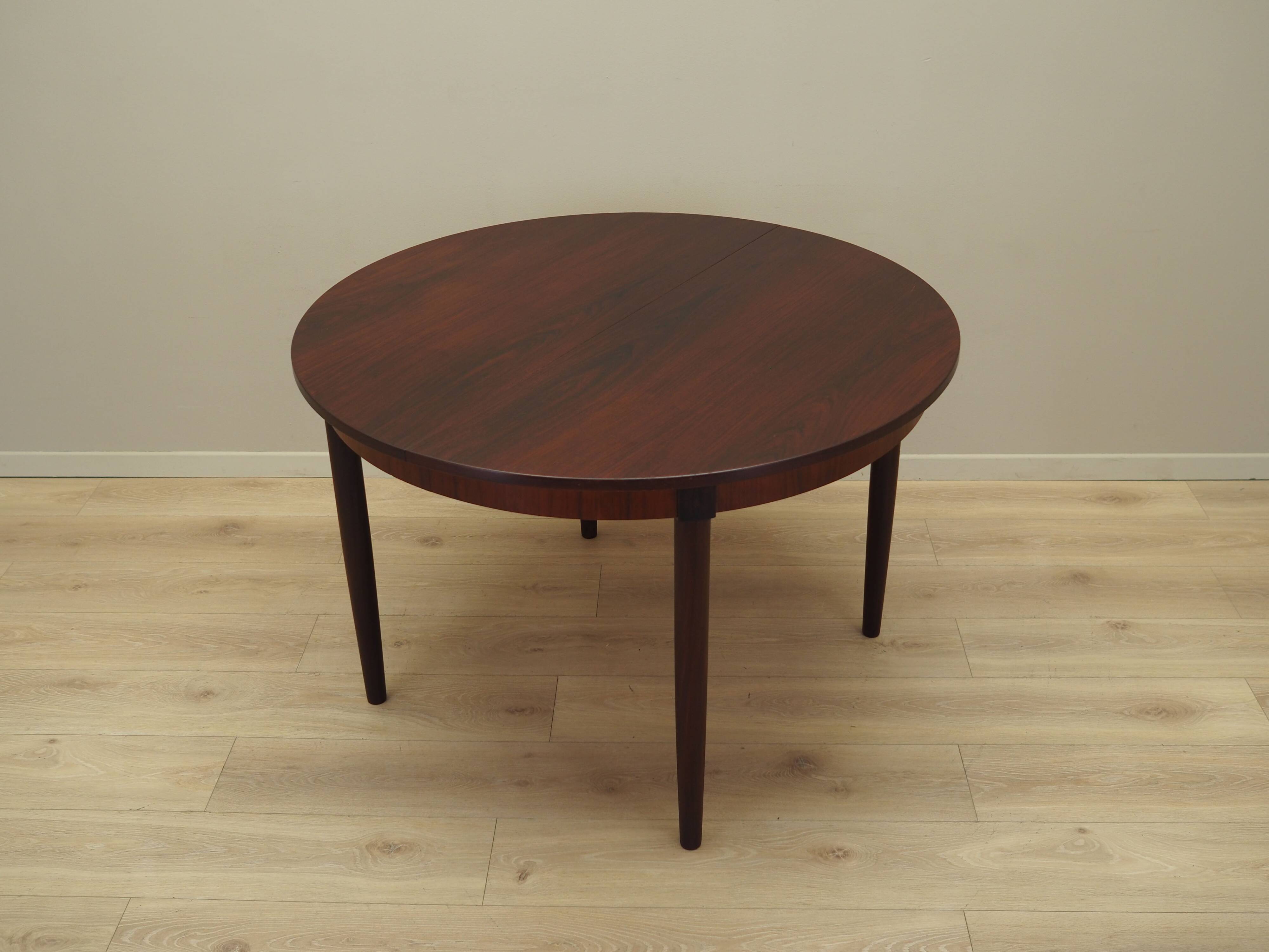 Round rosewood table, Danish design, 1970s, production: Denmark