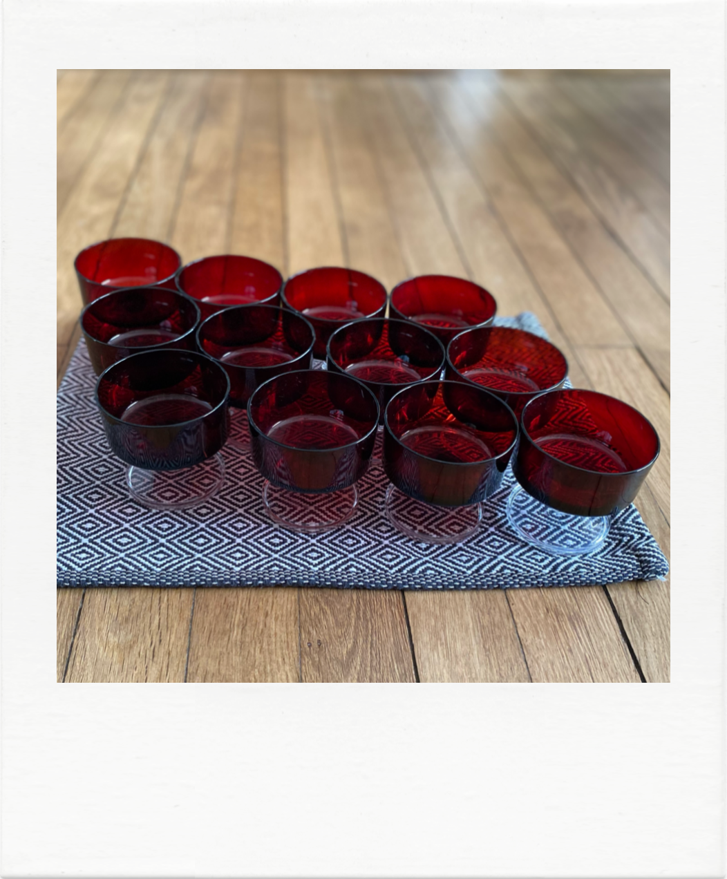 Set of 12 glasses with arcoroc foot BP