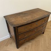 Commode Louis XIV en noyer ancien
